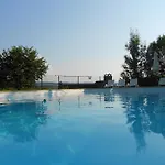 Дом отдыха La Maison De Vigneron *